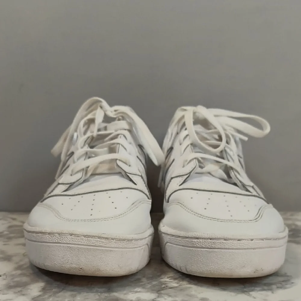 Adidas Men's Rivalry Low White Classic Sneakers , Size 13